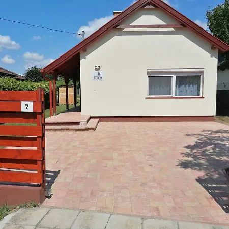 Holiday home V7 Petite Maison Siofok