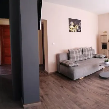 V7 Petite Maison בית נופש *